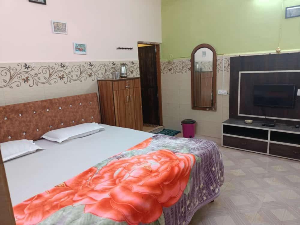 Xaviers Guest House Colva Exterior photo